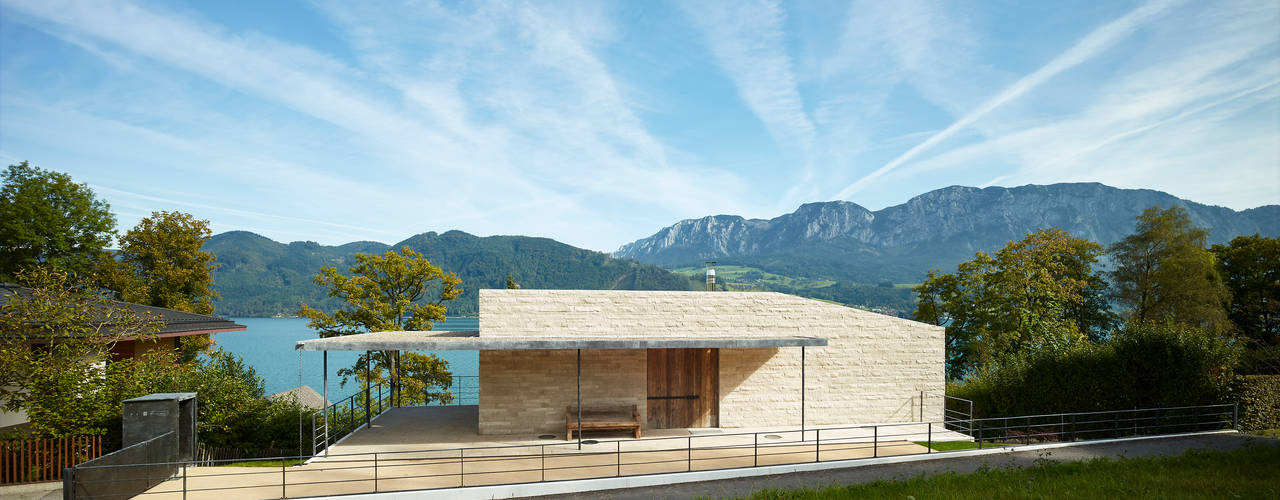 Haus am Attersee, Backraum Architektur Backraum Architektur Modern houses پتھر