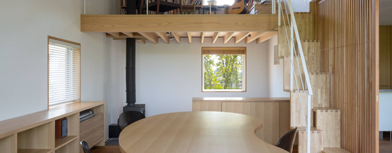 HOUSE O, 柳瀬真澄建築設計工房 Masumi Yanase Architect Office 柳瀬真澄建築設計工房 Masumi Yanase Architect Office モダンデザインの リビング