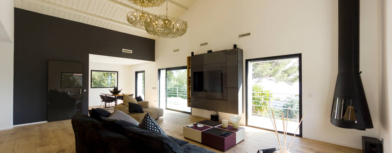 Ristrutturazione soggiorno di villa a Cannes, Costa Azzurra, MBquadro Architetti MBquadro Architetti Modern living room