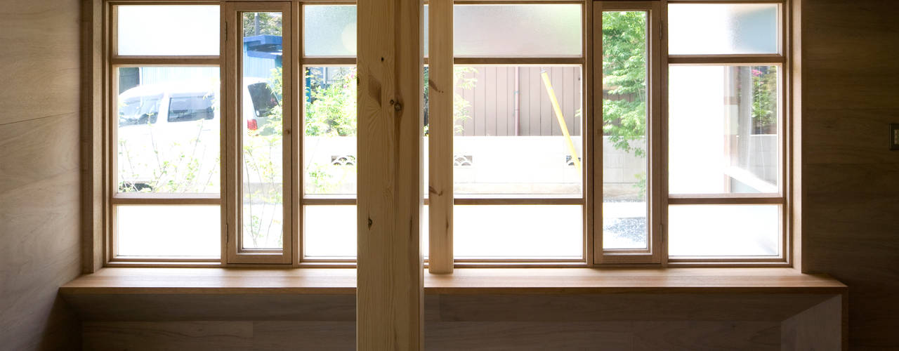 川越の住居/House in Kawagoe, 平山教博空間設計事務所 平山教博空間設計事務所 オリジナルな 窓&ドア