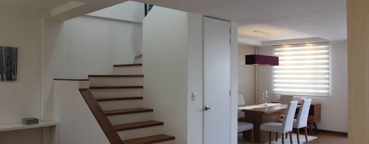 homify Modern Corridor, Hallway and Staircase