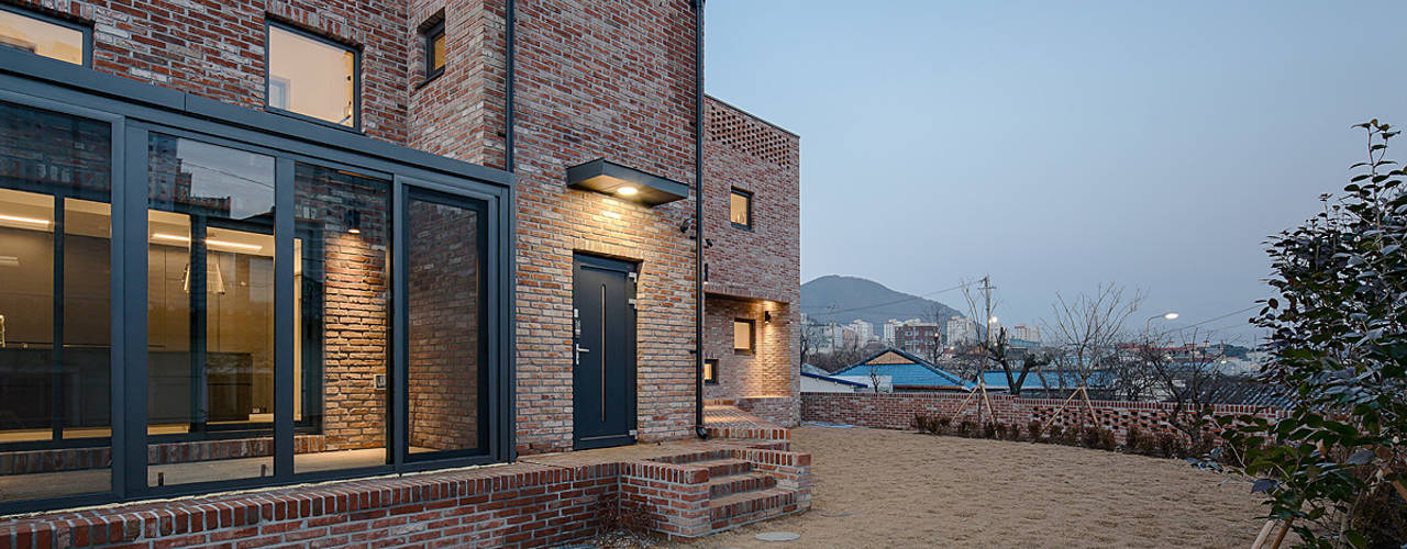 양산주택- 고래의꿈 , (주)건축사사무소 코비 (주)건축사사무소 코비 Casas modernas