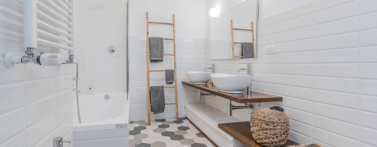 Ristrutturazione appartamento Milano, Tibaldi, Facile Ristrutturare Facile Ristrutturare Modern bathroom
