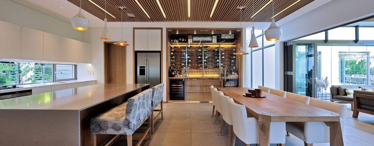 Project Stellenbosch, Dear Zania Interiors Dear Zania Interiors Modern dining room