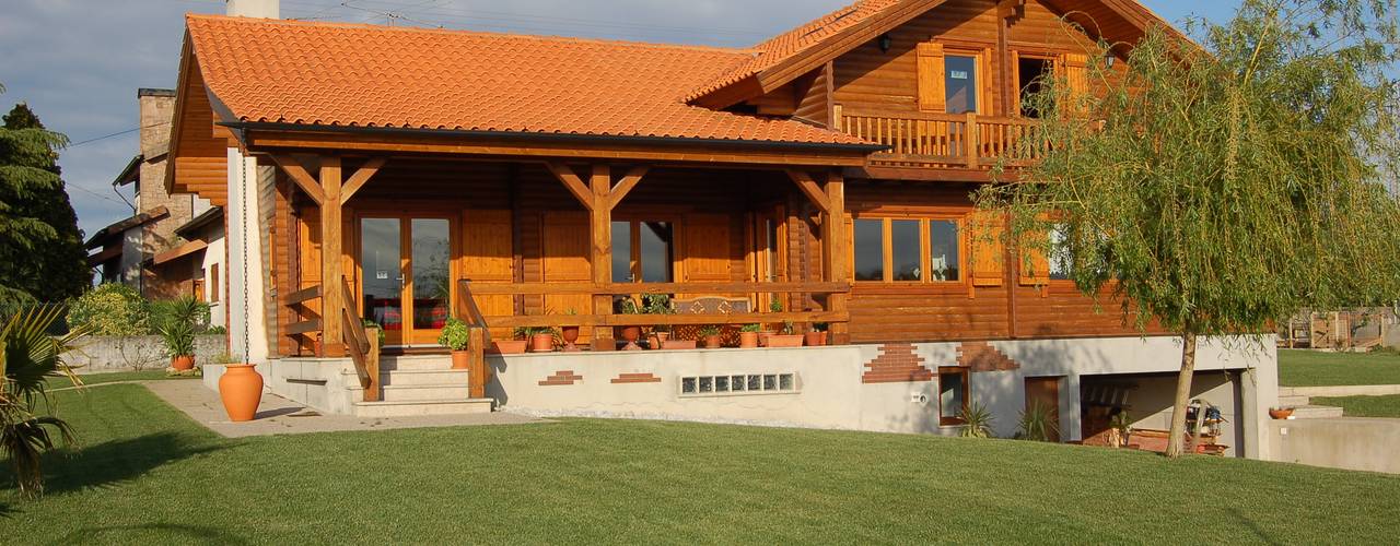 RUSTICASA | 100 projetos | Portugal + Espanha, RUSTICASA RUSTICASA منزل خشبي خشب متين Multicolored