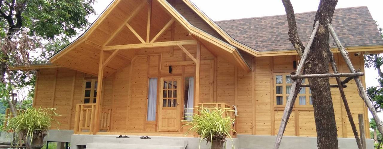 Loghome. นครนายก, Sukjai Logcabin Partnership Sukjai Logcabin Partnership Espacios comerciales Madera maciza Multicolor