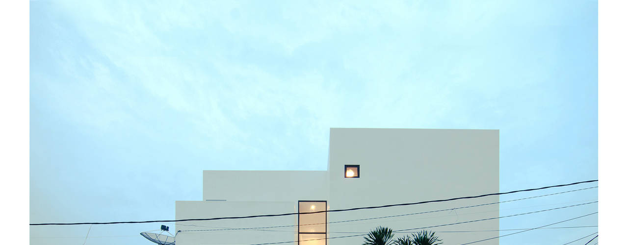 Ahouse, studiopapa studiopapa Maisons minimalistes