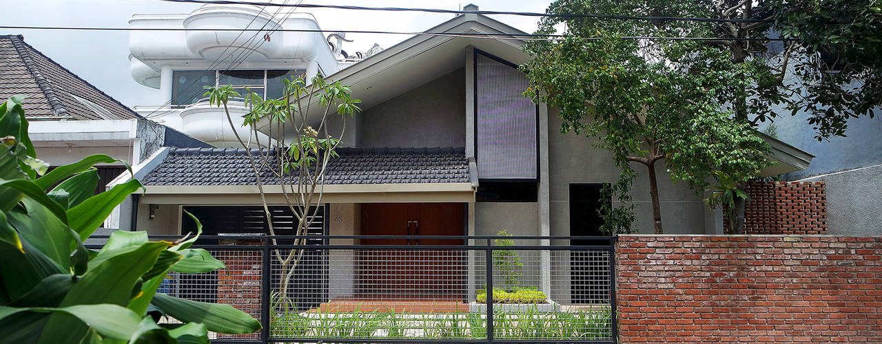  Rumah  Satu Lantai Dengan  Gaya Industrial yang Unik