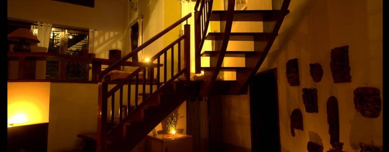 Sharada, Sandarbh Design Studio Sandarbh Design Studio Eclectic style corridor, hallway & stairs