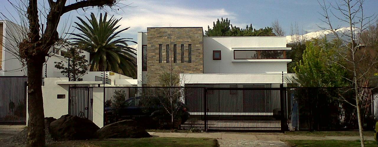 CASA GARRI, [ER+] Arquitectura y Construcción [ER+] Arquitectura y Construcción Mediterranean style houses