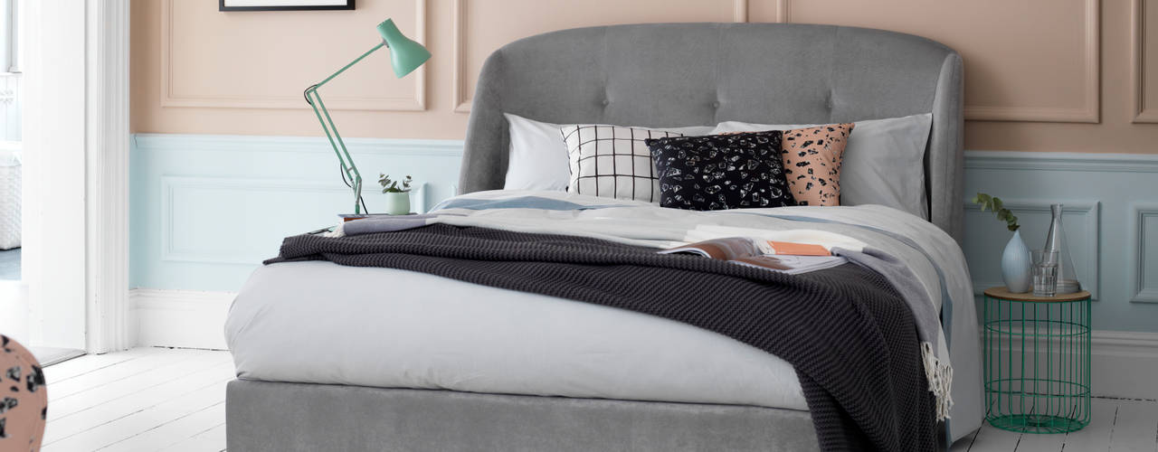 Upholstered Bed Frames, Button & Sprung Button & Sprung Спальня в стиле модерн