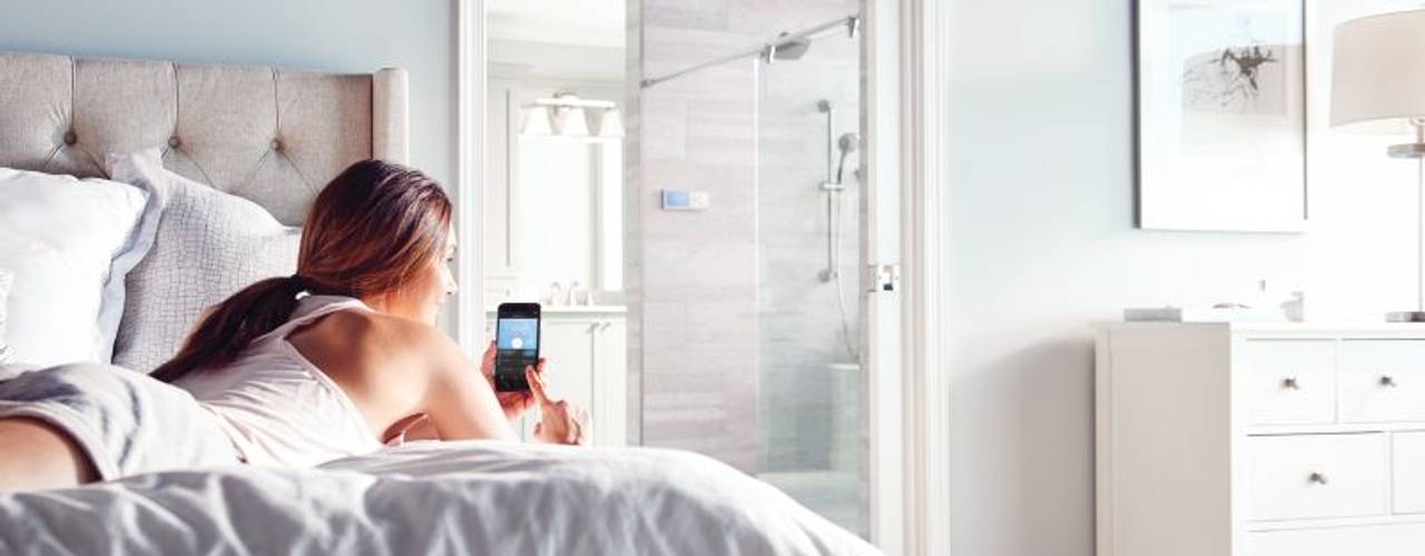 Toma el control y digitaliza tu experiencia en la ducha, VAP ARQUITECTOS VAP ARQUITECTOS Modern style bathrooms