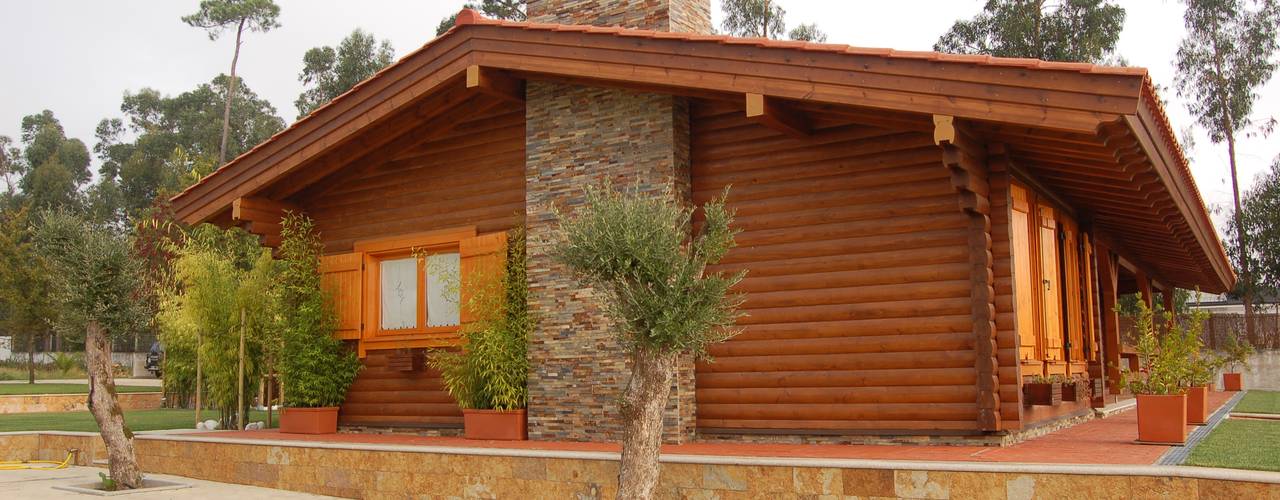 Casa unifamiliar pré-fabricada de 176m² em Vila Nova de Gaia, RUSTICASA RUSTICASA Casas de madera Madera maciza Multicolor