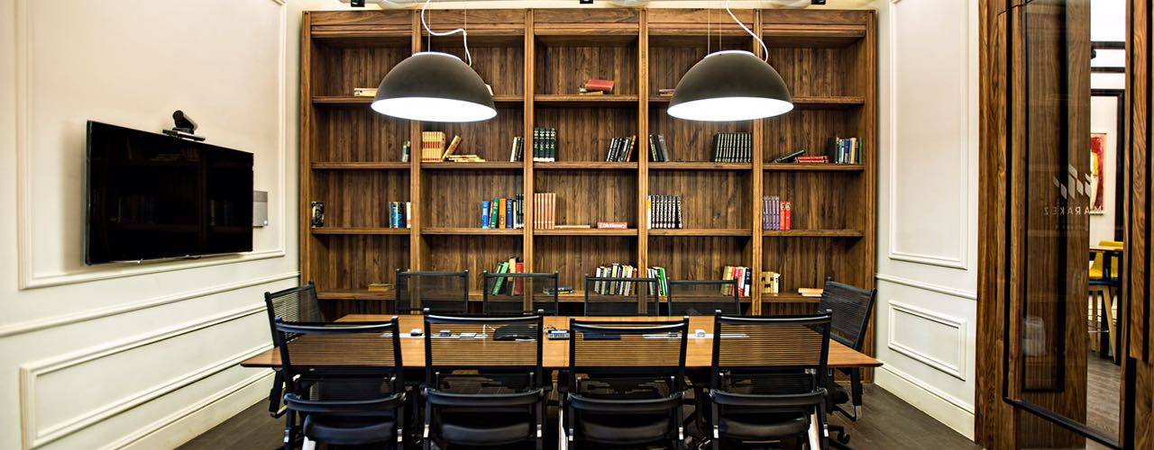 Marakez Head Quarters, Mazura Mazura Modern study/office Solid Wood Multicolored