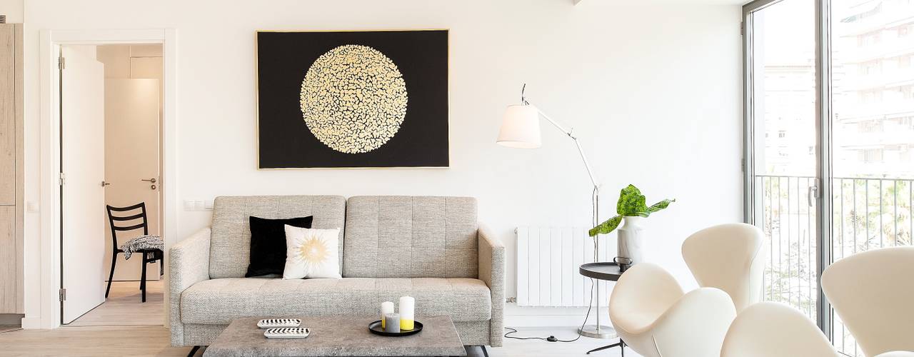 Home Staging Amueblar un Piso Express en Poblenou, Markham Stagers Markham Stagers Modern Oturma Odası