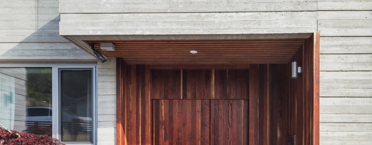 木製玄関ドア五選 木の表情と温もりを楽しむエントランス Homify