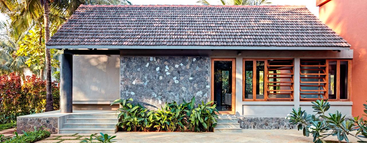 Kashid House, DCOOP ARCHITECTS DCOOP ARCHITECTS Bungalows Stone