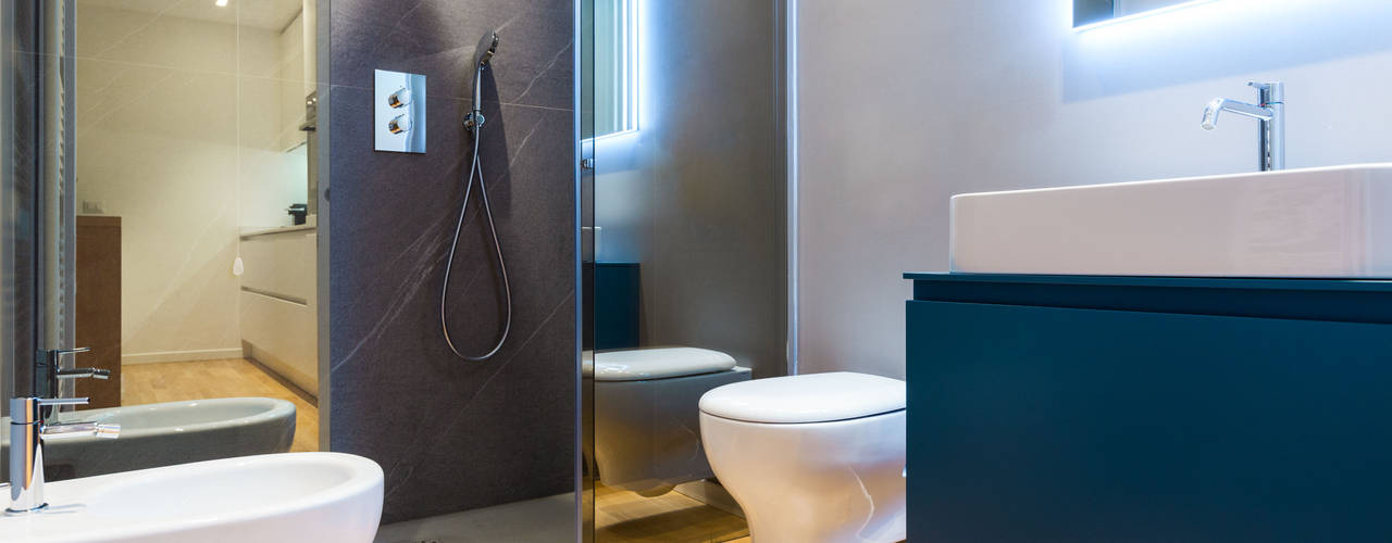 Ristrutturazione d'interni a Milano, CLM Arredamento CLM Arredamento Modern bathroom