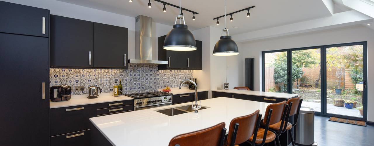 Twickenham Extension, Loft Conversion & Refurb, The Market Design & Build The Market Design & Build Modern kitchen