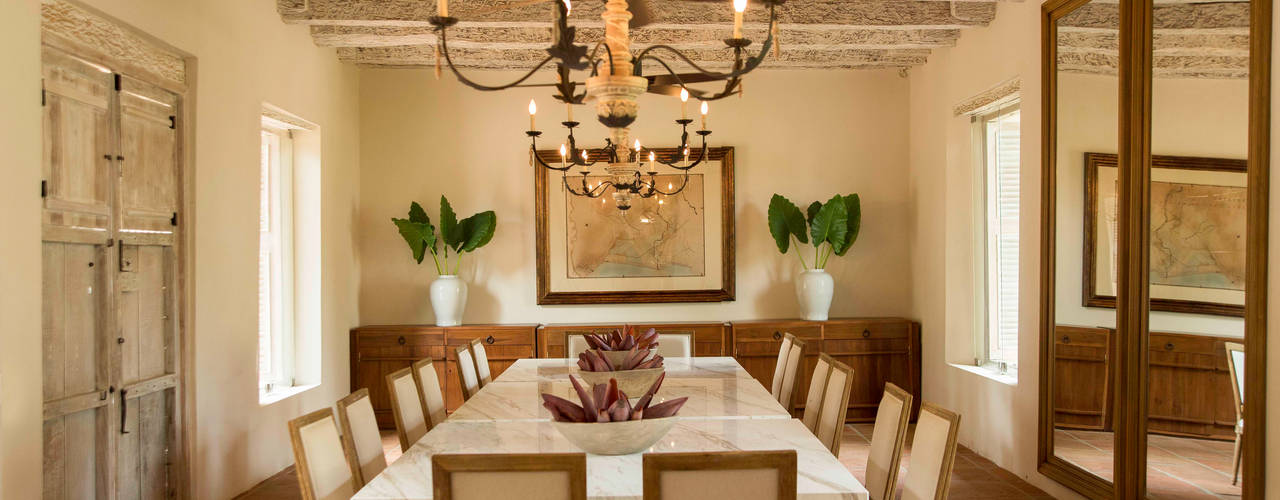 HACIENDA SANTA CRUZ DE PAPARE, Maria Teresa Espinosa Maria Teresa Espinosa Colonial style dining room