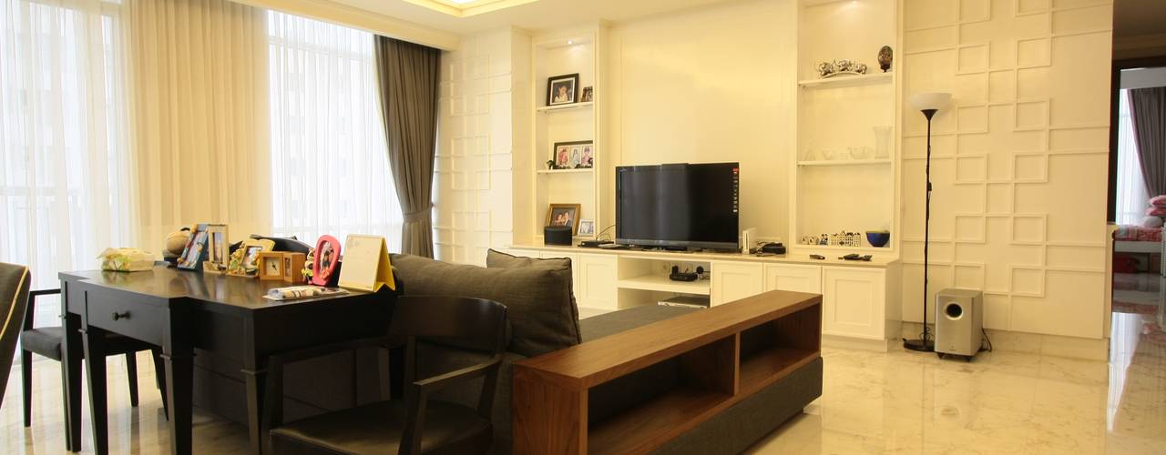 White simple and a bit oriental touch for luxurios apartment, Exxo interior Exxo interior Living room Wood Wood effect