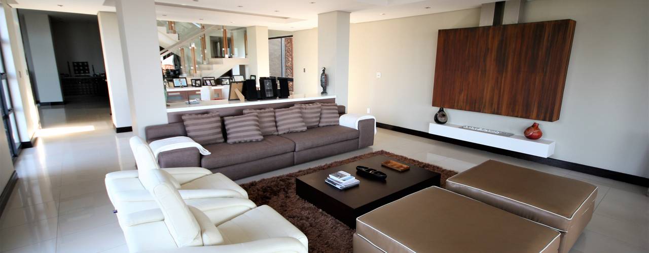 House Radcliff Estate, Nuclei Lifestyle Design Nuclei Lifestyle Design Modern living room Brown