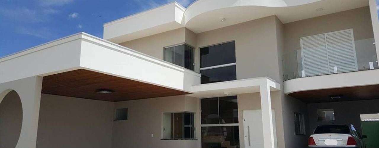 Sobrado em condomínio horizontal, Monteiro arquitetura e interiores Monteiro arquitetura e interiores منزل عائلي صغير