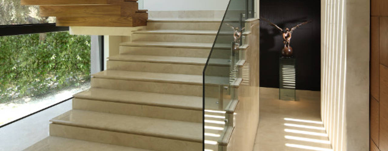 homify Escaleras Mármol