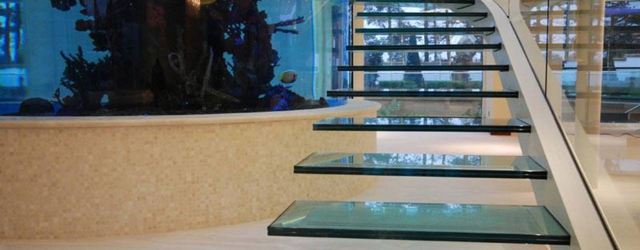 homify Stairs Glass