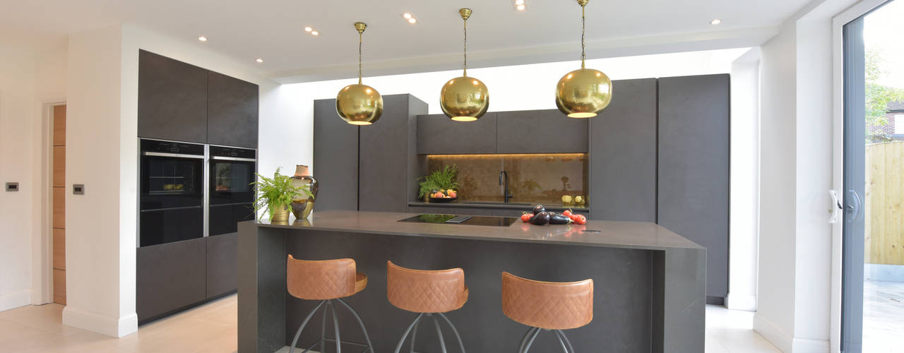 Mr & Mrs Martin, Diane Berry Kitchens Diane Berry Kitchens Dapur built in Perunggu