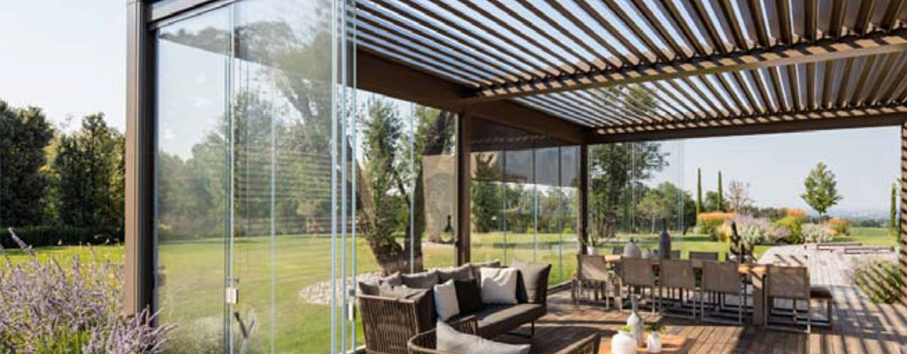 OUTDOOR LIVING…CON VISTA, IORI ARREDAMENTI IORI ARREDAMENTI Зимний сад в стиле модерн