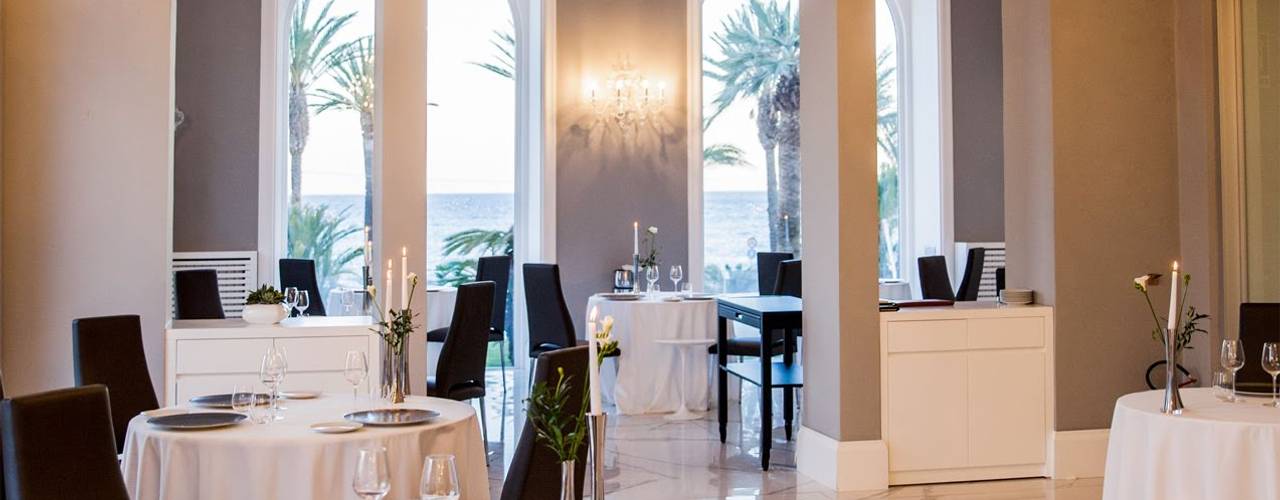 Crystal Chandeliers and Murano Chandeliers for Luxury Hotel in Sanremo, MULTIFORME® lighting MULTIFORME® lighting Ticari alanlar