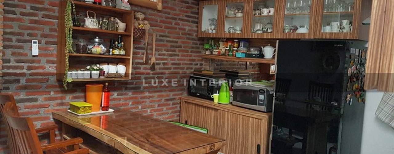 DAPUR, luxe interior luxe interior Кухня в стиле модерн Дерево Эффект древесины