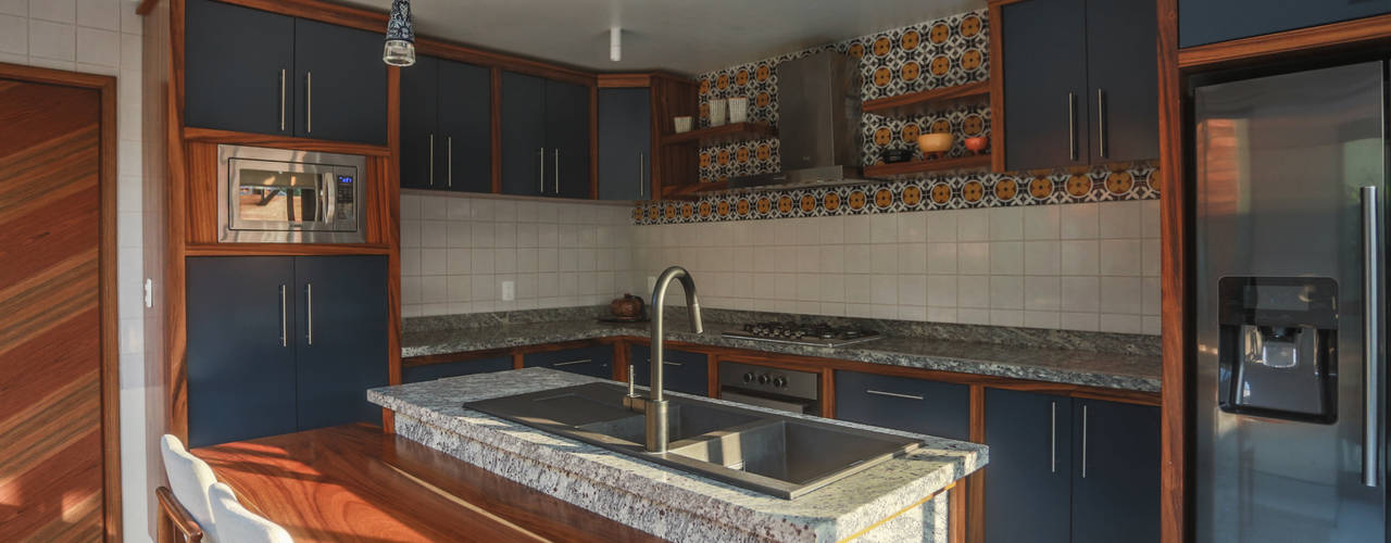 Remodelación Cocina. Proyecto Casa Naranjo, Soma & Croma Soma & Croma Built-in kitchens