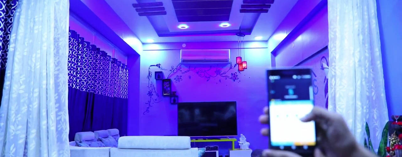 Home Automation, ​Voice Command Control and RGB Lighting for Living Room in Gurgaon, Haryana, Urobo Home Automation Urobo Home Automation Modern living room