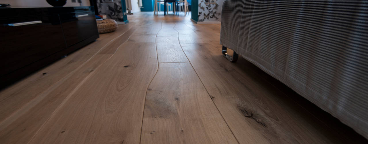 Appartamento Ancona, Bolefloor Bolefloor Moderne woonkamers Hout Hout