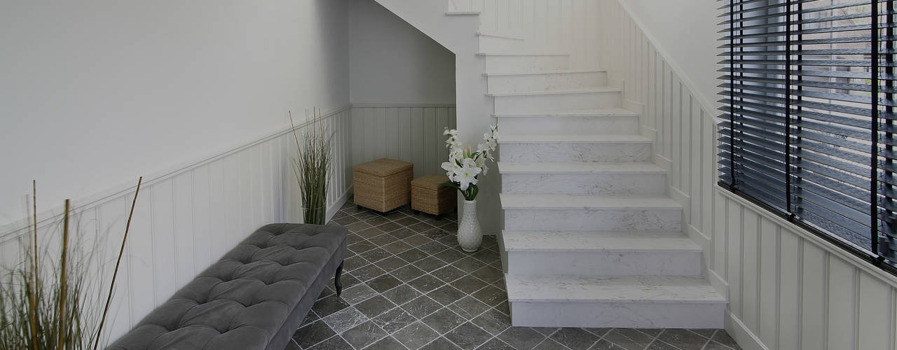 Strakke landelijk interieurinrichting, Marcotte Style Marcotte Style Country style corridor, hallway& stairs