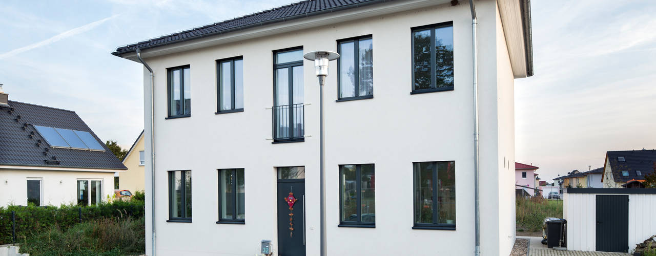 Großzügiges Passivhaus in Mahlsdorf, Müllers Büro Müllers Büro Casas ecológicas Caliza