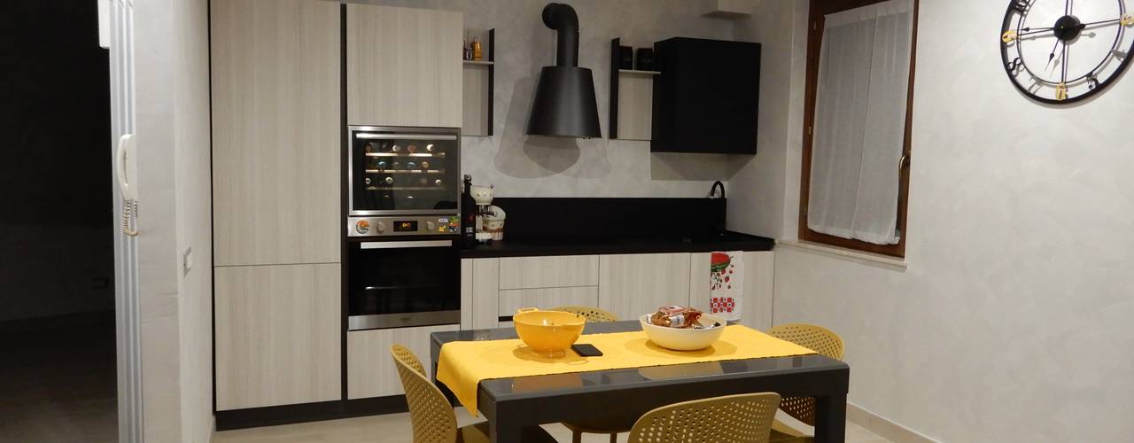 RISTRUTTURAZIONE APPARTAMENTO, Architetto Paolo Cara Architetto Paolo Cara Built-in kitchens