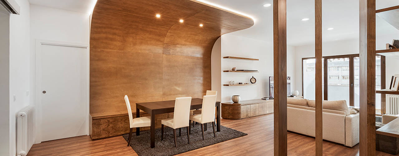 Reforma Integral de Apartamento en Madrid, OOIIO Arquitectura OOIIO Arquitectura Scandinavian style dining room Engineered Wood Transparent