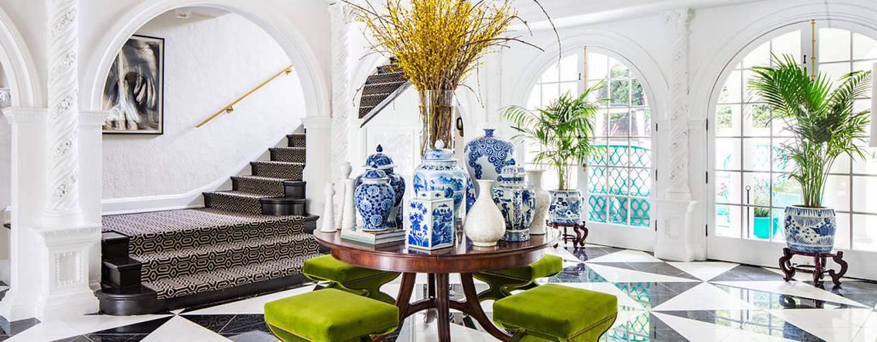 2018 Showcase House of Design – Grand Foyer Peltier Interiors Living room