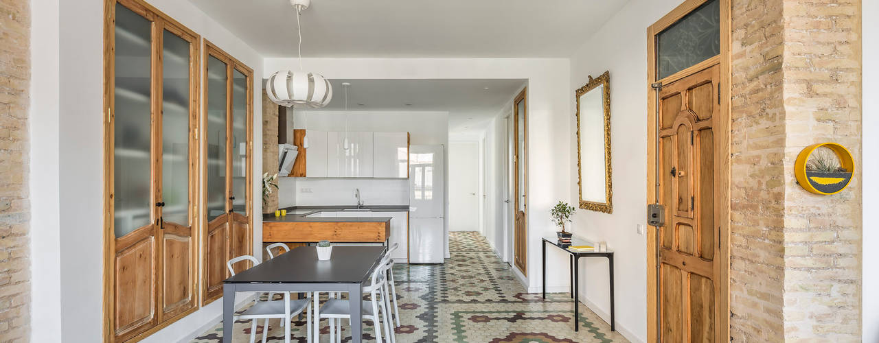 Home in Ruzafa, tambori arquitectes tambori arquitectes Modern Yemek Odası
