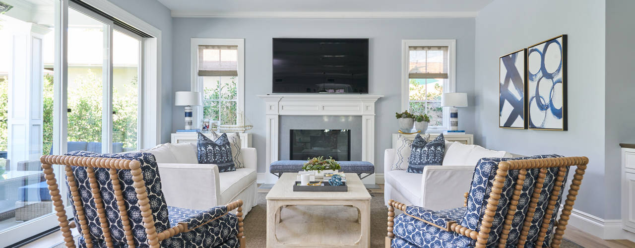 Pacific Palisades Family Room, Peltier Interiors Peltier Interiors Modern Living Room