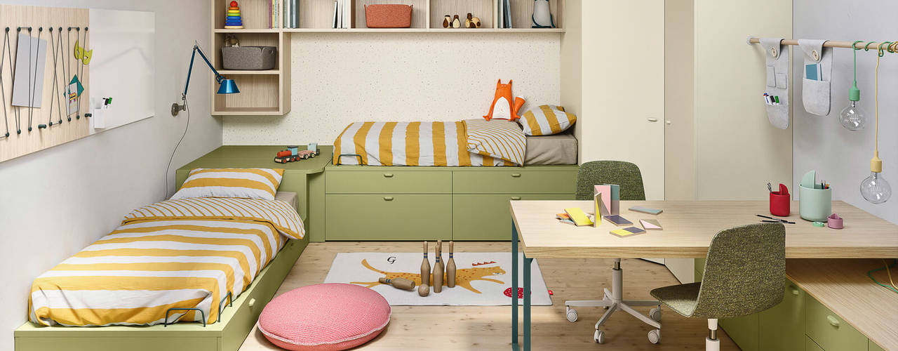 Spazio per i bambini., L&M design di Cinzia Marelli L&M design di Cinzia Marelli Akdeniz Yatak Odası İşlenmiş Ahşap Şeffaf