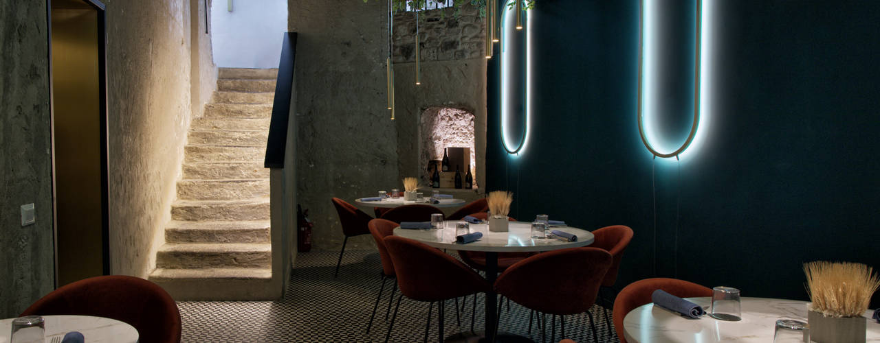 Realizacja mebli i elementów wystroju nowoczesnej restauracji, Tognini Bespoke Furniture Tognini Bespoke Furniture Powierzchnie handlowe Matal Czerwony