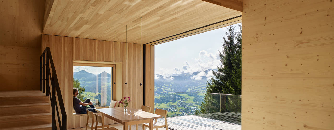 Ein besonderes Ferienhaus in Kaltenbrunnen, Architektur SCHWEIGHOFER Architektur SCHWEIGHOFER Moderne Esszimmer Holz Beige