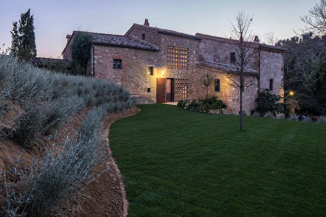 homify Country style garden