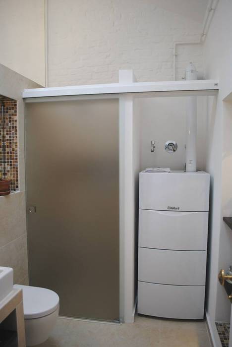 Gastebad Mit Stil Trotz Heizungsanlage Und Katzenklo Moderne