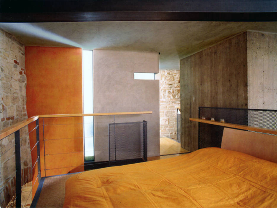 Hanging House, Fabio Barilari Architetti Fabio Barilari Architetti Camera da letto in stile industriale