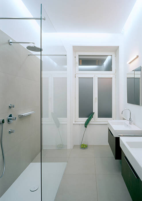 Zusammenlegung zweier Wohnungen im Frankfurter Nordend, Architektur Sommerkamp Architektur Sommerkamp Bathroom